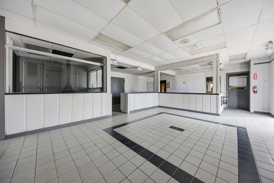 More Photos Of 9965 Highway 6, Navasota Auto Dealership For Sale