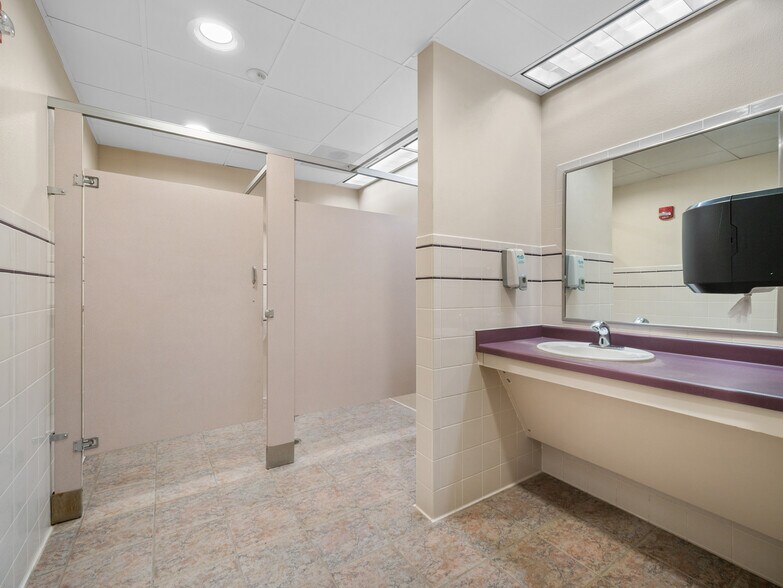 More Photos Of 1122 S Adams St, Laramie Medical For Sale