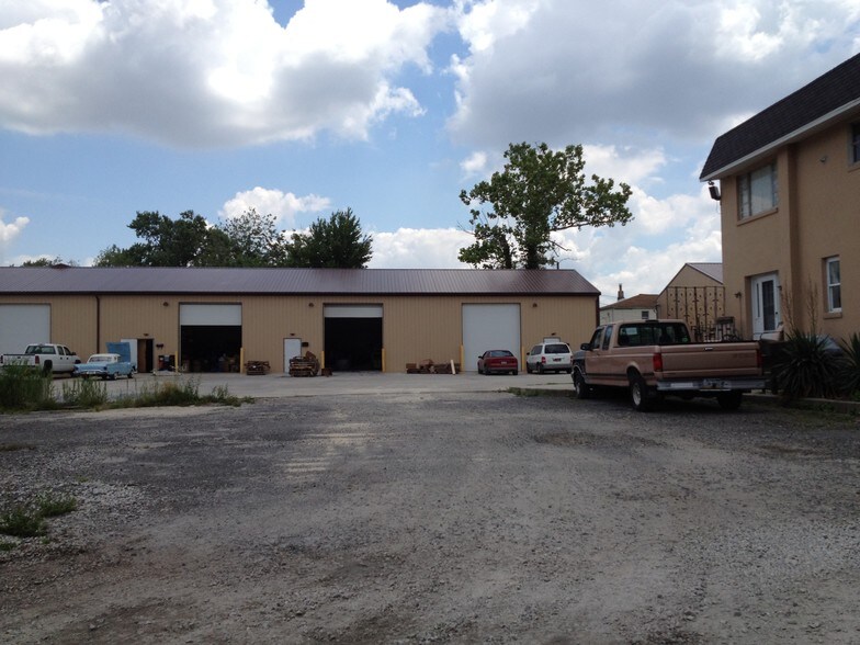 More Photos Of 8 Groce Ave, Glenolden Light Distribution For Lease