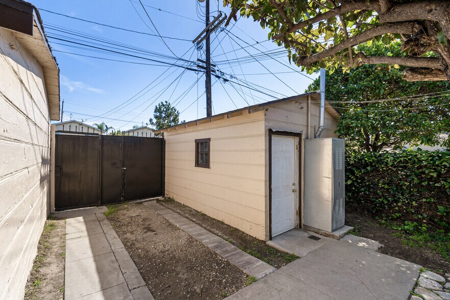 More Photos Of 720 King Ave, Wilmington Apartments For Sale