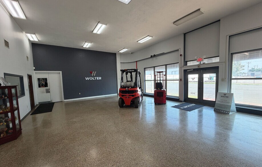 More Photos Of 5400 Natural Bridge Ave, Saint Louis Industrial For Sale