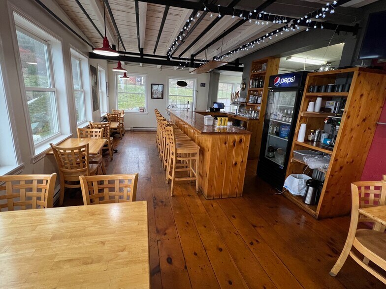 More Photos Of 69 Johnson St, Lubec Hotel For Sale