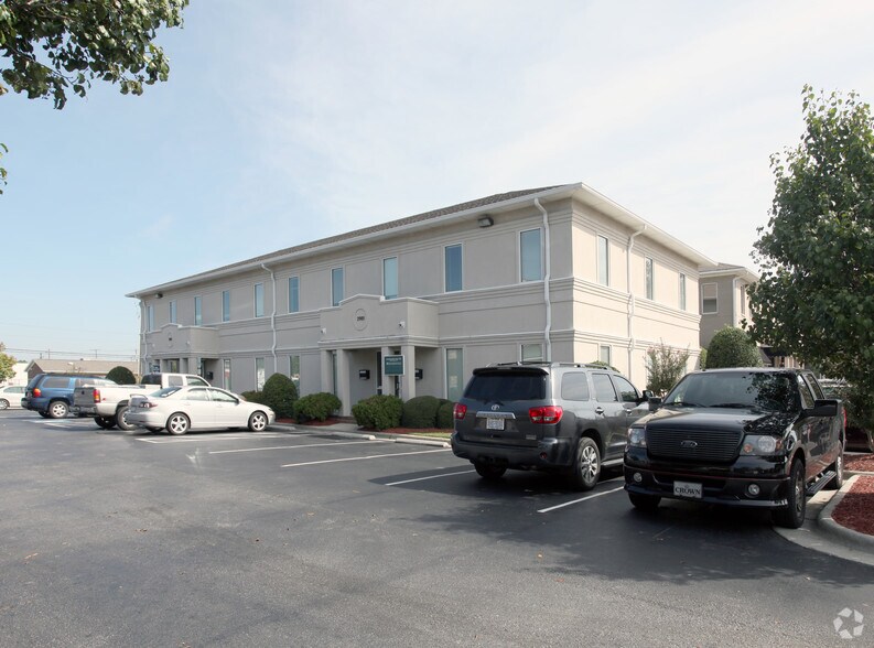 Primary Photo Of 2905 Breezewood Ave, Fayetteville Office For Lease