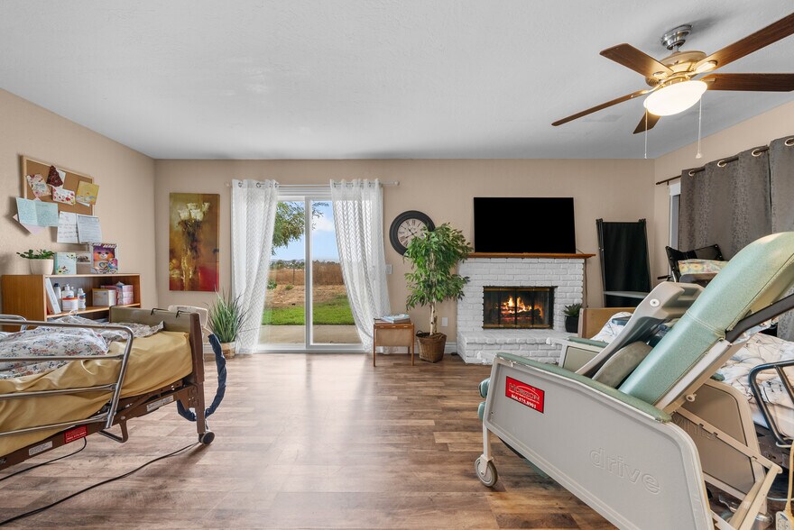 More Photos Of 42165 Patton Pl, Murrieta Healthcare For Sale