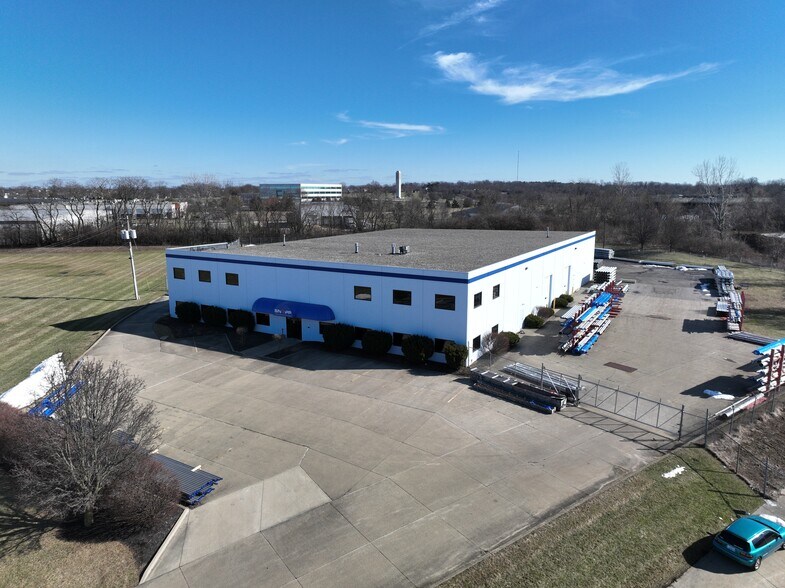 Primary Photo Of 2015 Stapleton Ct, Forest Park Warehouse For Sale