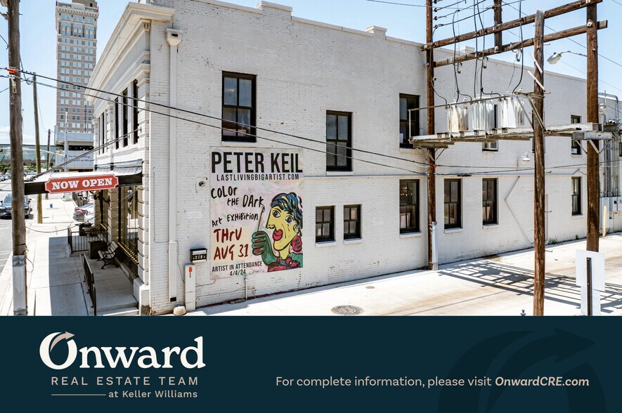 More Photos Of 210-224 S 5th St, Waco Storefront Retail Office For Lease
