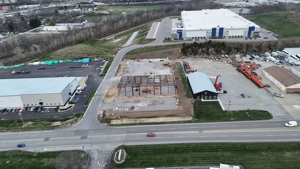 More Photos Of 9381 Seward Rd, Fairfield Warehouse For Lease