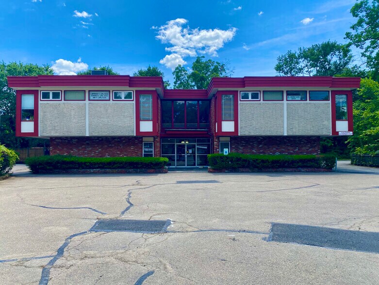 More Photos Of 2117 Crompond Rd, Cortlandt Manor Office For Sale