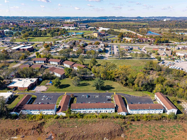 More Photos Of 1200 WH Davis Dr, Nashville Apartments For Sale