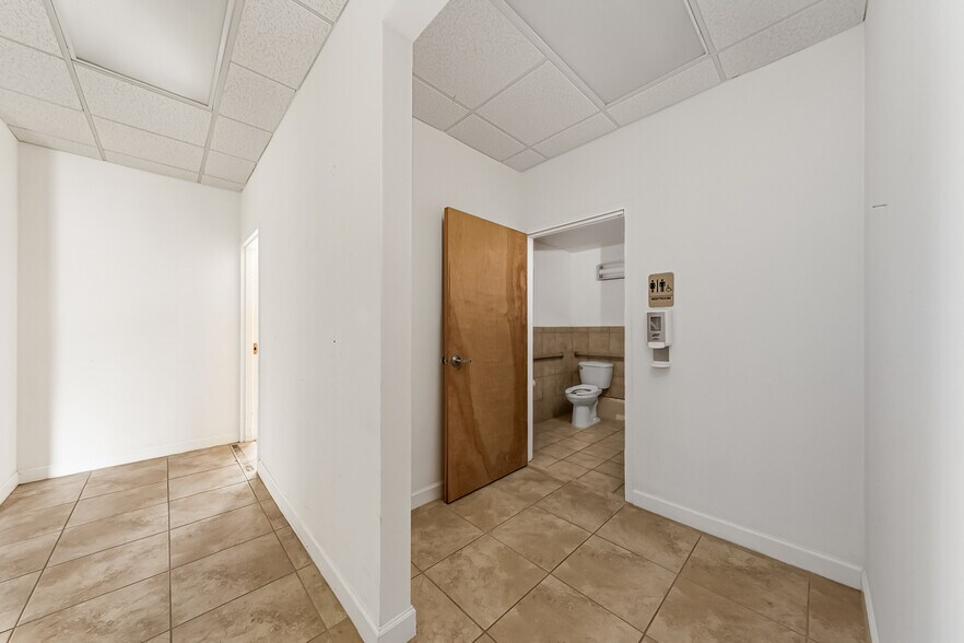 More Photos Of 3270 Highway A1A, Melbourne Beach Office For Sale