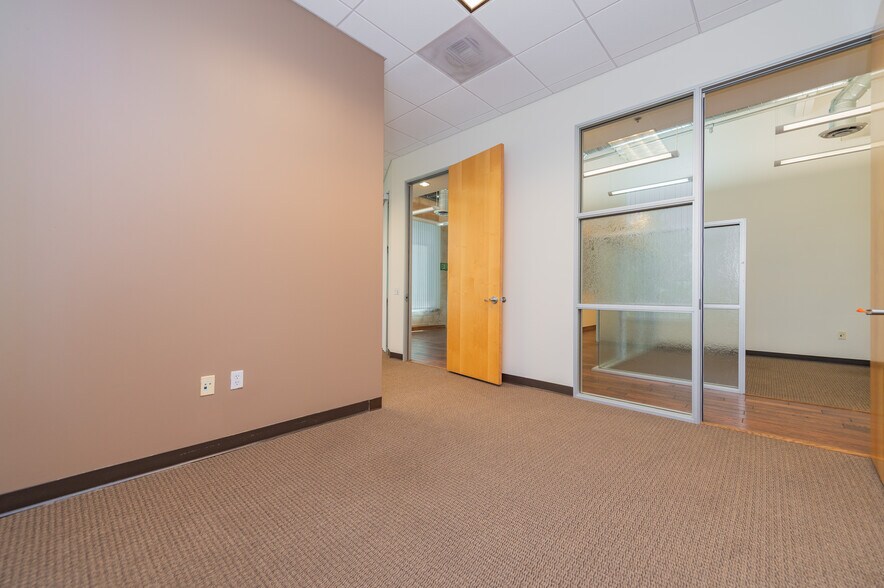 More Photos Of 8925 Research Dr, Irvine Office For Sale
