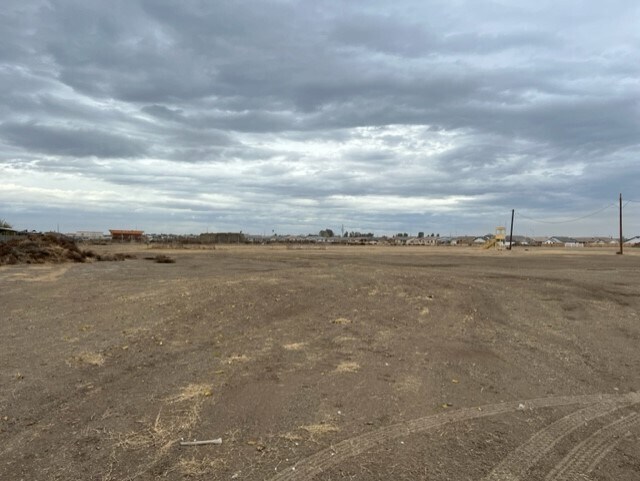More Photos Of 1000 E Hosking Ave, Bakersfield Land For Lease