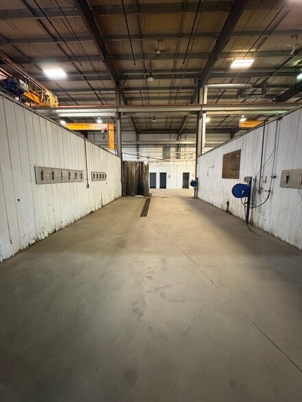 More Photos Of 2303A 8 St, Nisku Warehouse For Sale