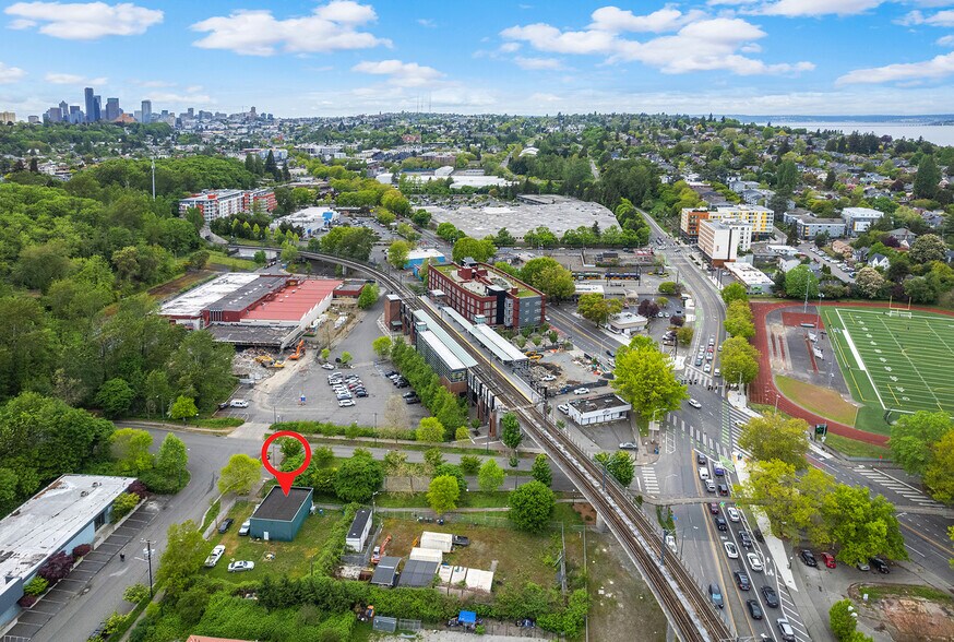 Primary Photo Of 2705 S Winthrop St, Seattle Service For Sale