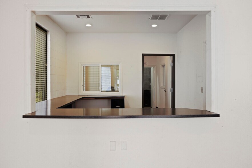 More Photos Of 7711 Murray Dr, Stockton Flex For Sale