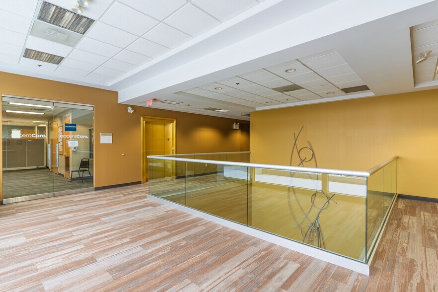 More Photos Of 3800 Sierra Cir, Center Valley Office For Lease