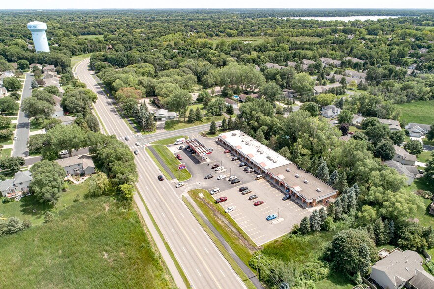 More Photos Of 5910-5936 Lexington Ave N, Shoreview Freestanding For Sale