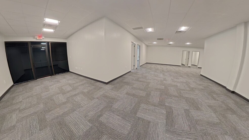 More Photos Of 1395 S Marietta Pky SE, Marietta Unknown For Lease