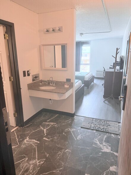 More Photos Of 2901 S Van Buren St, Enid Hotel For Sale