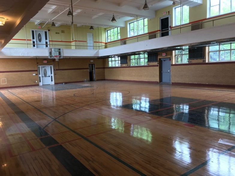 More Photos Of 140 E Hanover St, Trenton Schools For Sale