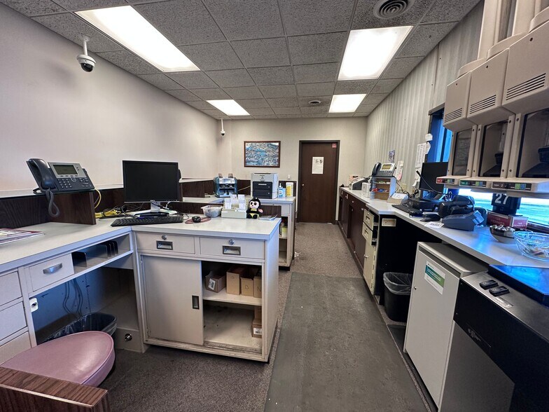 More Photos Of 1219 N Mitchell St, Cadillac Bank For Lease