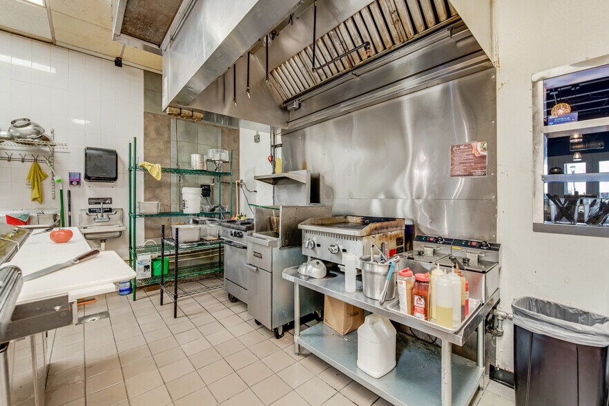 More Photos Of 188 E Granada Blvd, Ormond Beach Restaurant For Sale