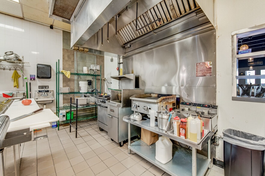 More Photos Of 188 E Granada Blvd, Ormond Beach Restaurant For Lease