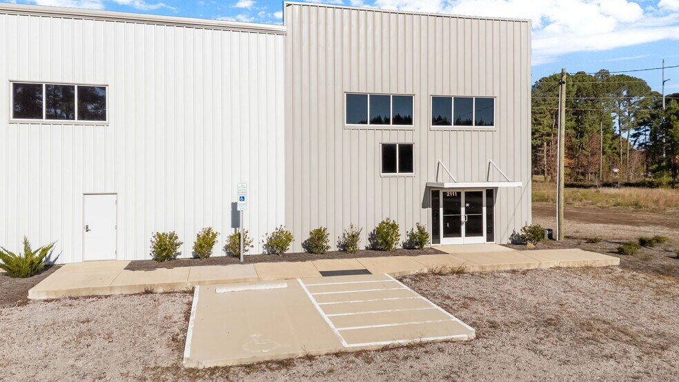 More Photos Of 2111 Industrial Park Dr SE, Wilson Warehouse For Lease