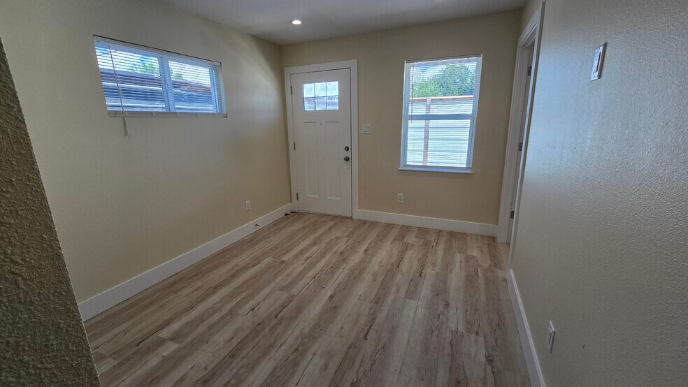 More Photos Of , Houston Multifamily For Sale