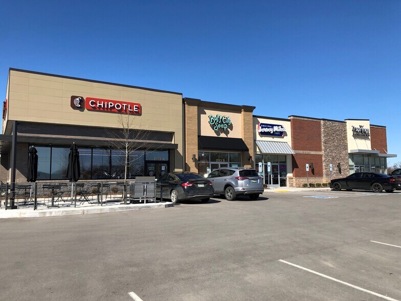 More Photos Of 2113 Memorial Blvd, Murfreesboro Storefront For Lease