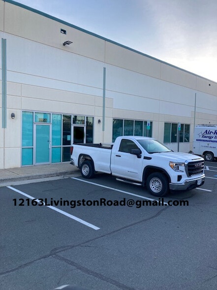 More Photos Of 12155-12215 Livingston Rd, Manassas Warehouse For Lease