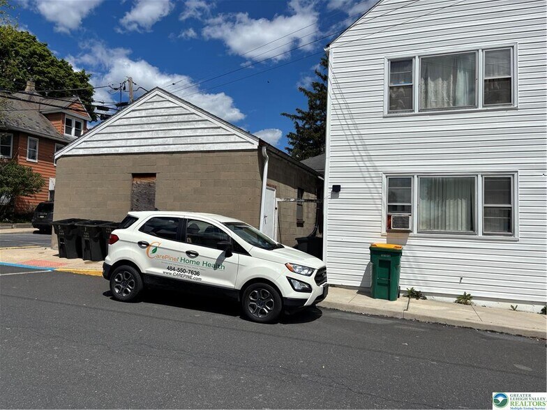 More Photos Of 435 W Main St, Pen Argyl Apartments For Sale