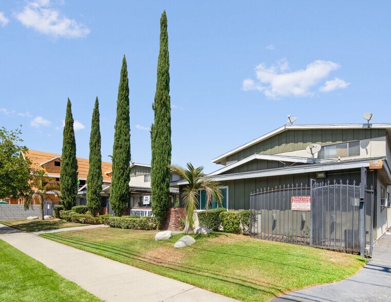 More Photos Of 14521 Clark St, Baldwin Park Apartments For Sale