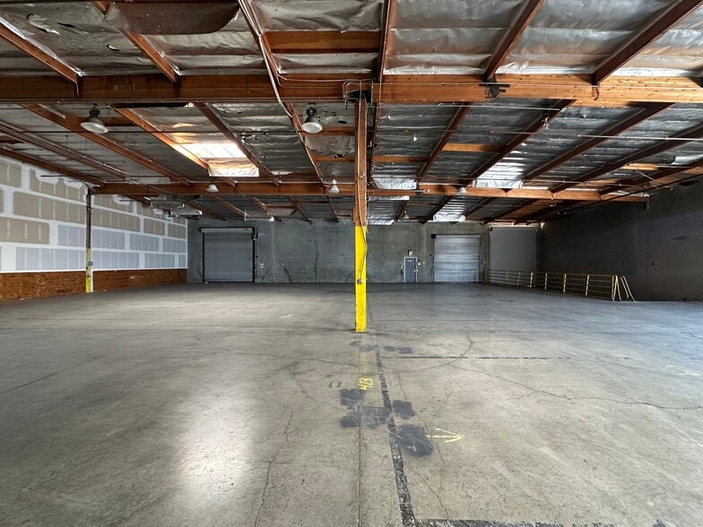 More Photos Of 3070 Skyway Dr, Santa Maria Warehouse For Lease