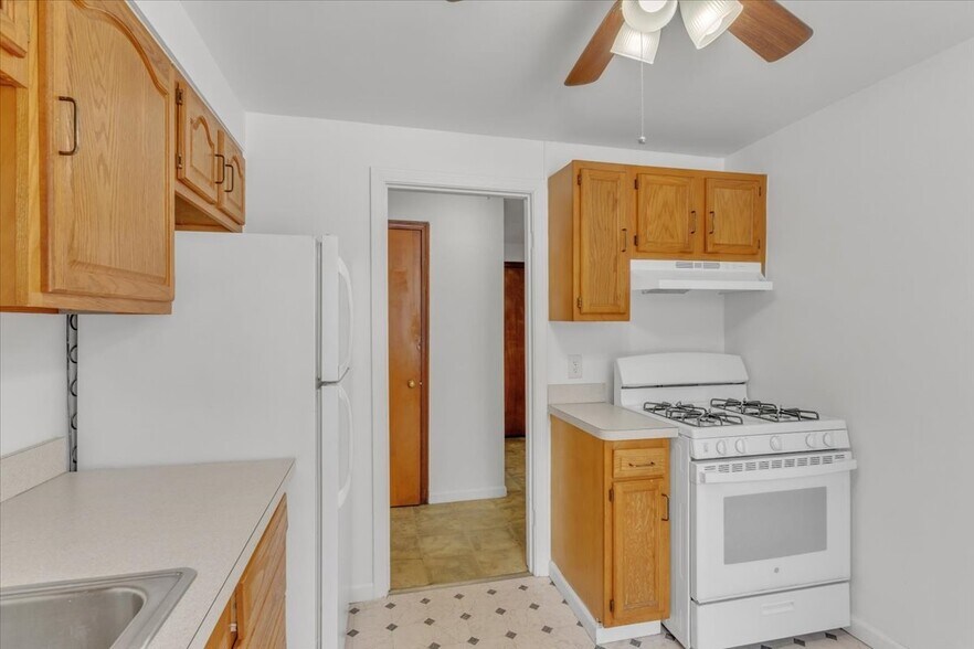 More Photos Of 70 McKinley Pkwy, Buffalo Multifamily For Sale
