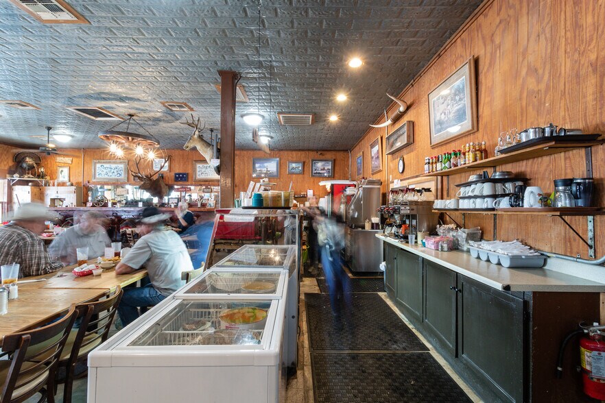 More Photos Of 311 Main St, Bandera Restaurant For Sale