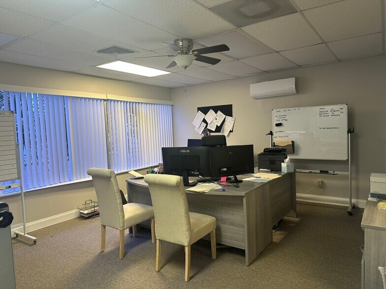 More Photos Of 710 1st Ave SW, Largo Office For Lease