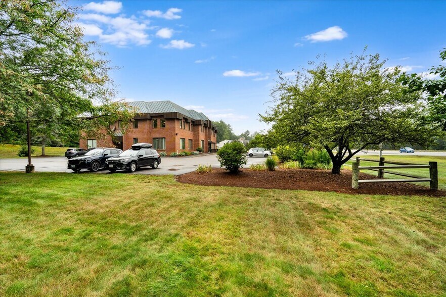 More Photos Of 7 Route 101A, Amherst Medical For Sale