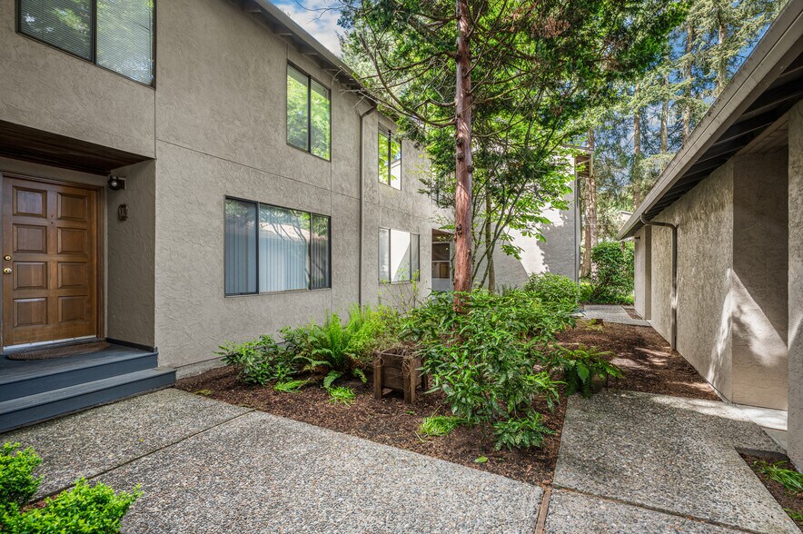More Photos Of 1301 Bellevue Way SE, Bellevue Multifamily For Sale