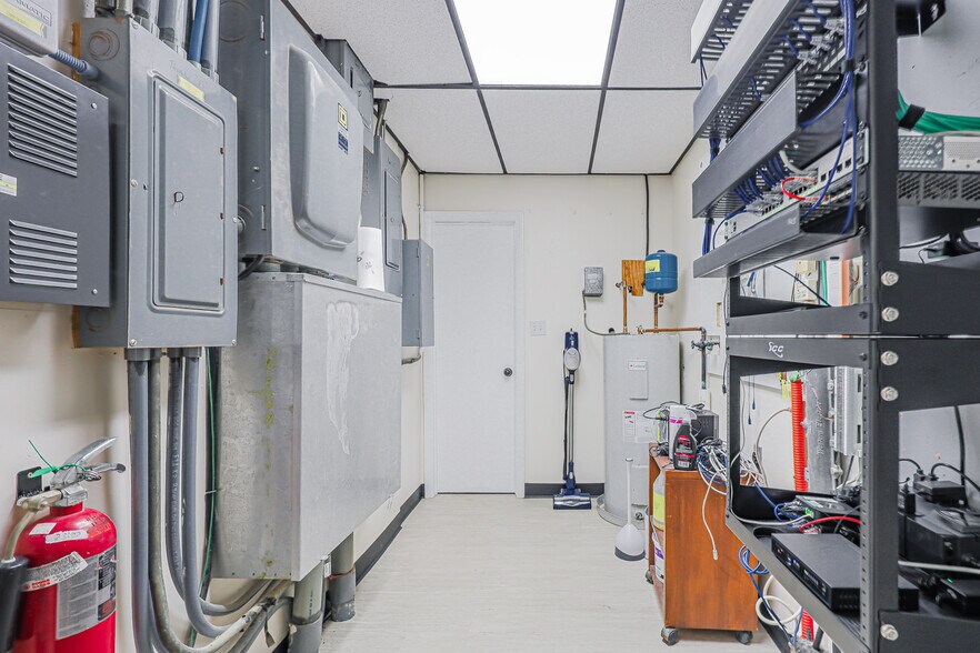 More Photos Of 255 Fortenberry Rd, Merritt Island Medical For Sale