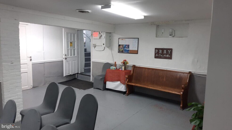 More Photos Of 238 Cambria, Philadelphia Religious Facility For Sale
