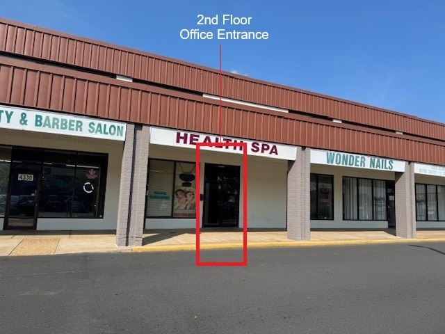 Primary Photo Of 4320-4340 Dale Blvd, Woodbridge Freestanding For Lease