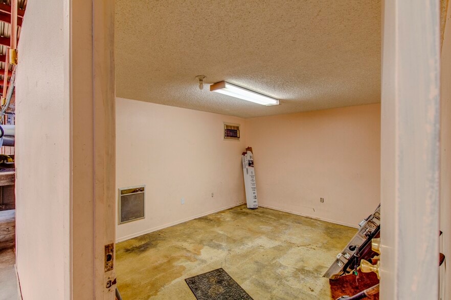 More Photos Of 1116 N Harbor Blvd, Santa Ana Flex For Lease