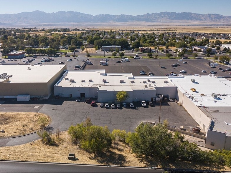 More Photos Of 756 N Main St, Tooele General Retail For Lease