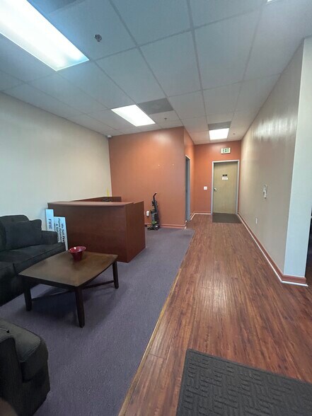 More Photos Of 28294-28310 Constellation Rd, Valencia Light Distribution For Sale