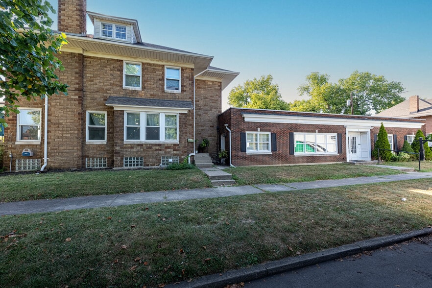 More Photos Of 2119 Central Ave, Middletown Office For Lease