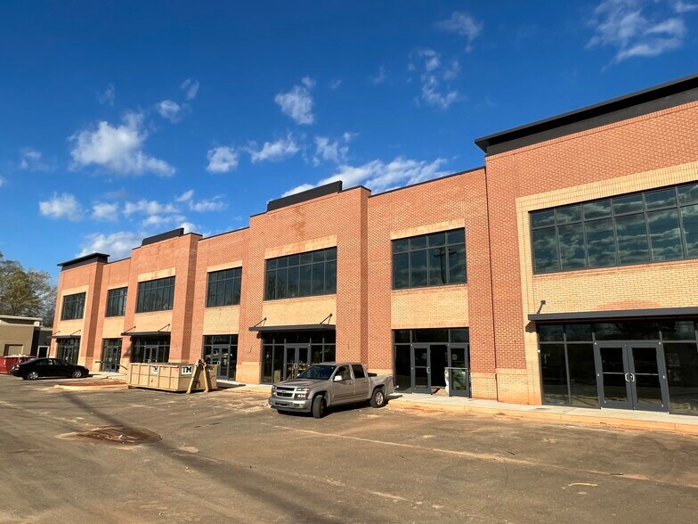 More Photos Of 1628 Main St, Wake Forest Storefront Retail Office For Lease