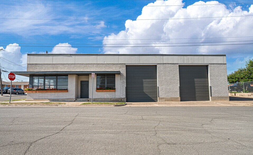 More Photos Of 4520 Fort Ave, Waco Warehouse For Sale