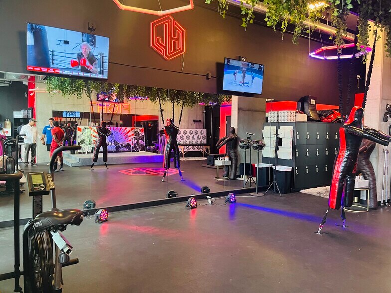 More Photos Of 353 E Bonneville Ave, Las Vegas Apartments For Lease