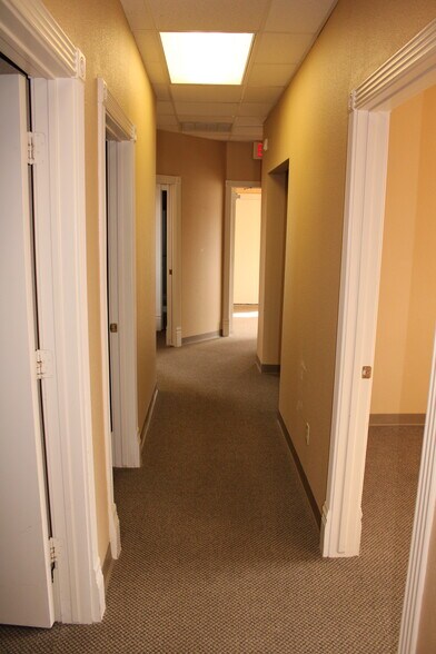 More Photos Of 6407 Colleyville Blvd, Colleyville Medical For Sale